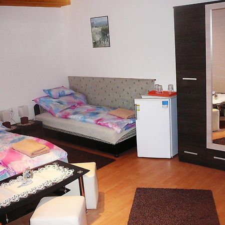 Готель Szerencsecsillag Vendeghaz Кішкйорйош Екстер'єр фото