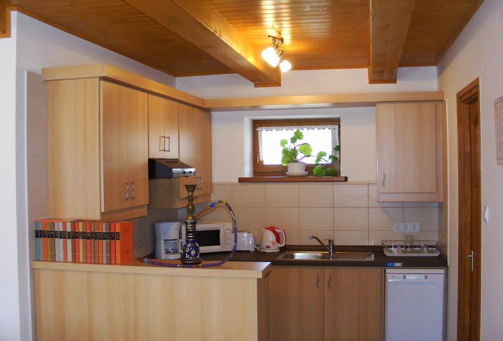 Готель Szerencsecsillag Vendeghaz Кішкйорйош Екстер'єр фото